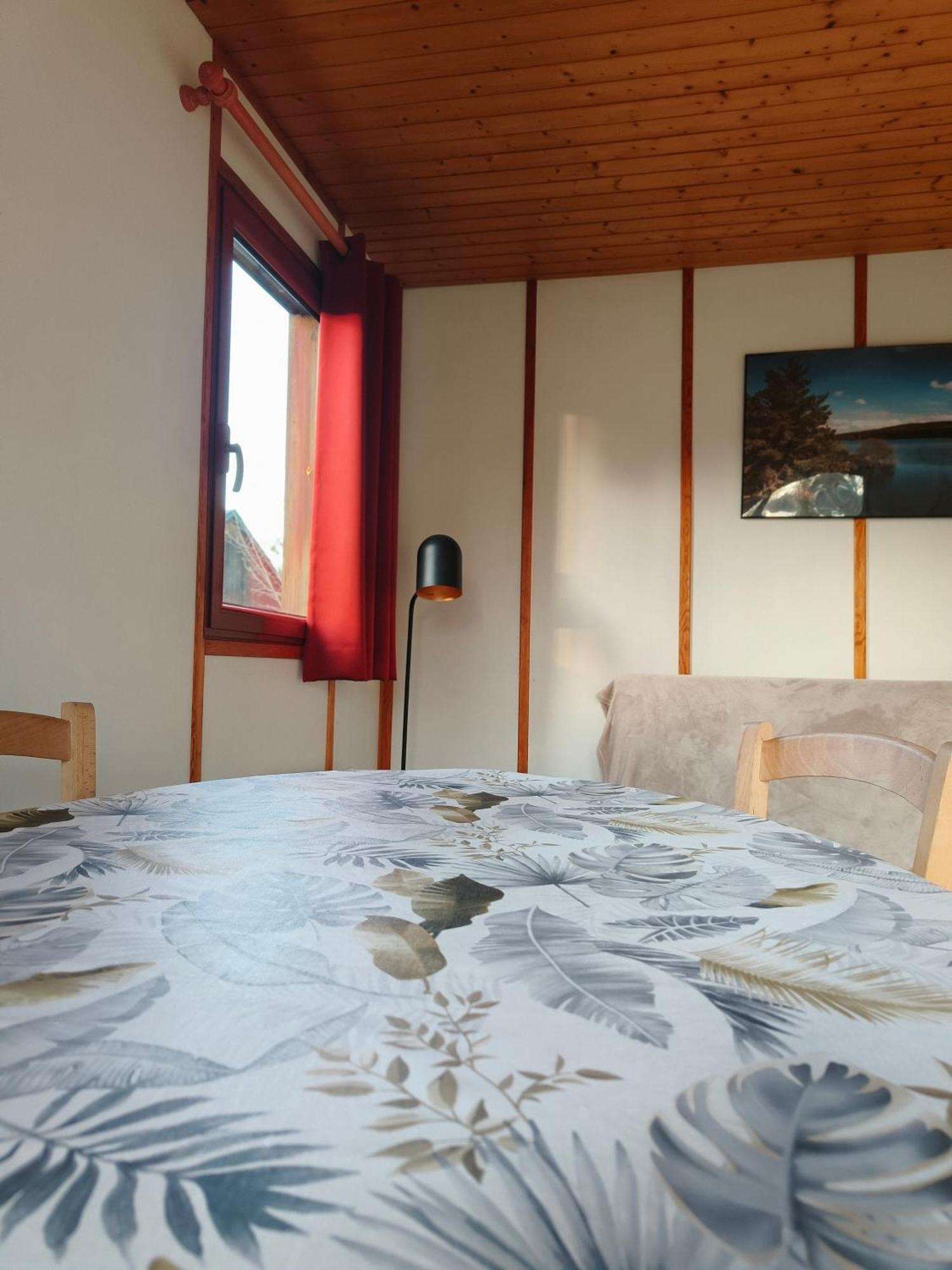 Chalets De La Colagne Bourgs sur Colagne Экстерьер фото